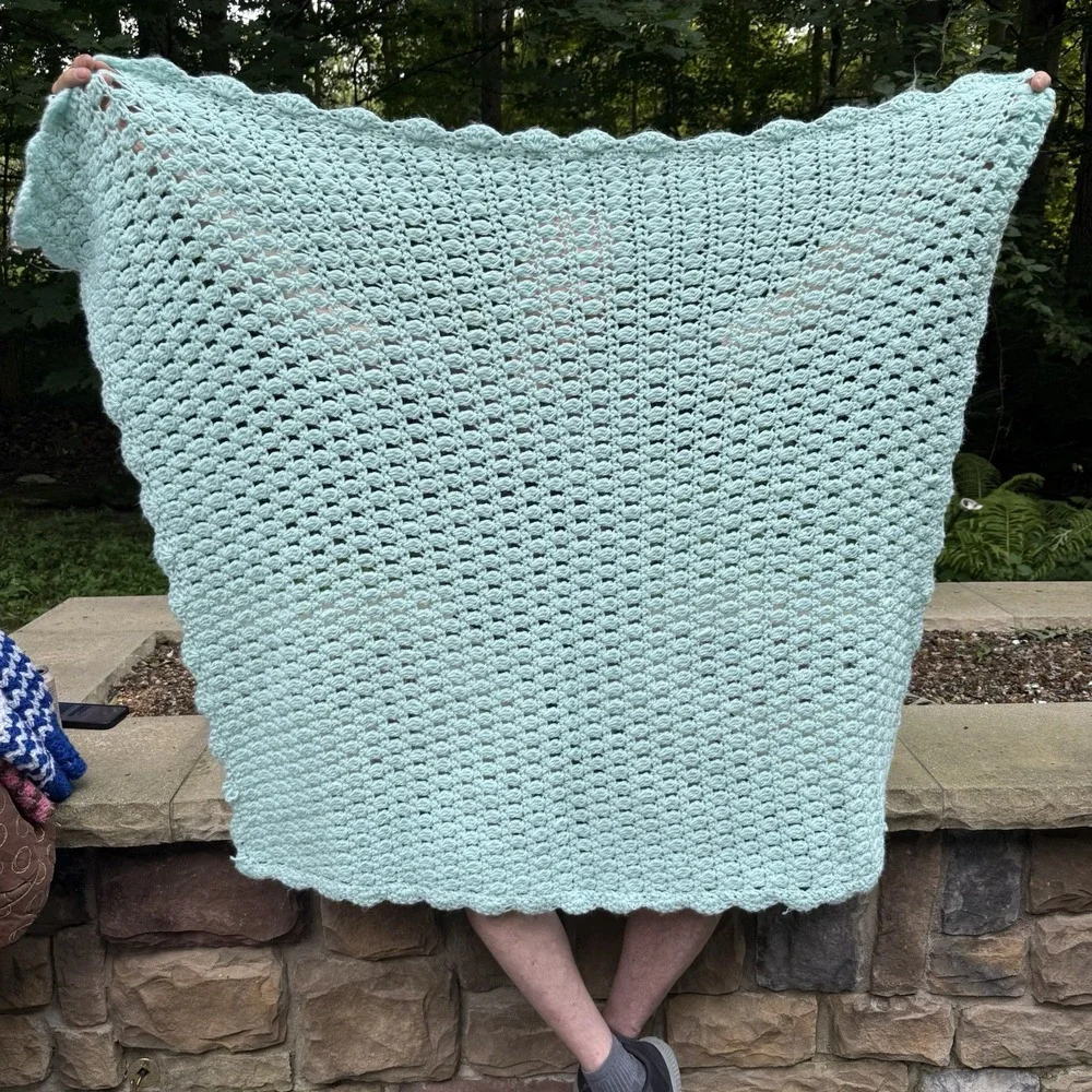 Handmade Crochet Afghan Throw 47x55 Mint Green Puff Stitch Scalloped Edge